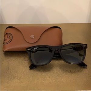 Ray Ban Wayfarer Sunglasses